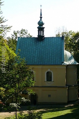 Sanktuarium pasyjno-maryjne w Kalwarii Zebrzydowskiej - Kaplica III upadku.

autor:  Ludwig Schneider
plik udostępniony jest na licencji Creative Commons Uznanie autorstwa – Na tych samych warunkach 3.0